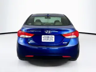 Hyundai ELANTRA 2013 GLS 4dr Sedan 6M