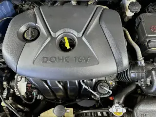 Hyundai ELANTRA 2013 GLS 4dr Sedan 6M