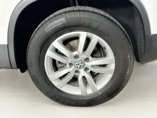 Volkswagen Tiguan 2017 2.0T S 4dr SUV