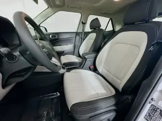 Hyundai VENUE 2025 Limited 4dr Crossover