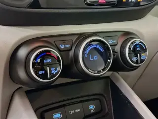 Hyundai VENUE 2025 Limited 4dr Crossover