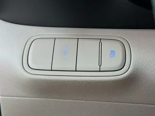 Hyundai VENUE 2025 Limited 4dr Crossover