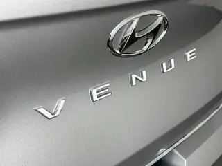 Hyundai VENUE 2025 Limited 4dr Crossover