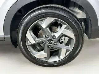 Hyundai VENUE 2025 Limited 4dr Crossover