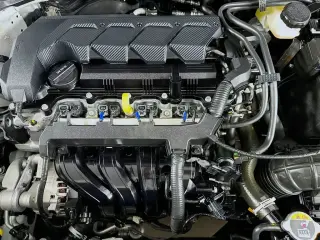 Hyundai VENUE 2025 Limited 4dr Crossover