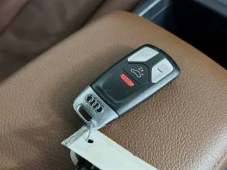 Audi A4 2019 Titanium 40 TFSI 4dr Sedan