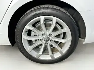 Audi A4 2019 Titanium 40 TFSI 4dr Sedan