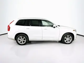 Volvo XC90 2022 AWD T6 Momentum 7-Passenger 4dr SUV