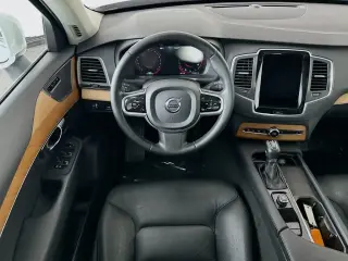 Volvo XC90 2022 AWD T6 Momentum 7-Passenger 4dr SUV