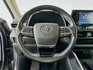 Toyota Highlander Hybrid 2021 AWD XLE 4dr SUV