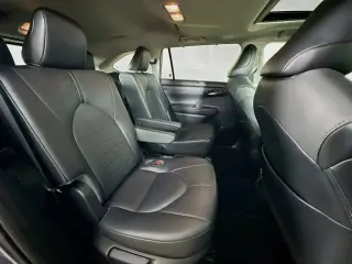 Toyota Highlander Hybrid 2021 AWD XLE 4dr SUV