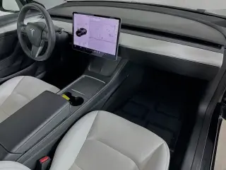 Tesla Model 3 2021 Standard Range Plus 4dr Sedan