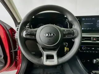 Kia K5 2021 LX 4dr Sedan