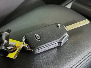 Kia K5 2021 LX 4dr Sedan