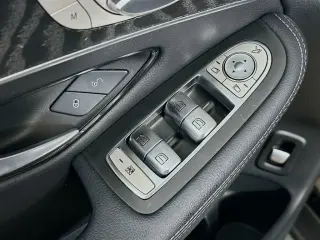 Mercedes-Benz GLC 2018 GLC 300 4dr SUV