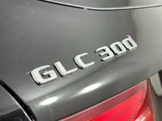 Mercedes-Benz GLC 2018 GLC 300 4dr SUV