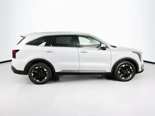 Kia Sorento 2024 S 4dr SUV