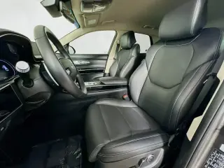 Genesis GV70 2025 AWD 2.5T Standard 4dr SUV