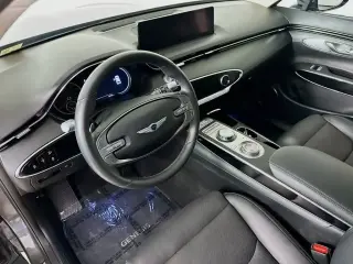 Genesis GV70 2025 AWD 2.5T Standard 4dr SUV