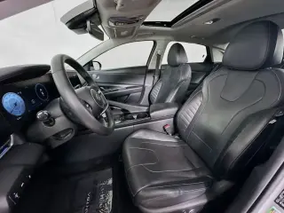 Hyundai ELANTRA 2022 Limited 4dr Sedan