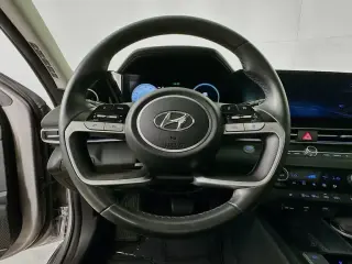 Hyundai ELANTRA 2022 Limited 4dr Sedan