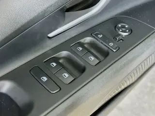 Hyundai ELANTRA 2022 Limited 4dr Sedan