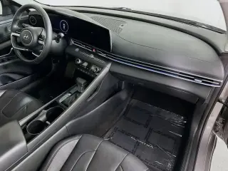 Hyundai ELANTRA 2022 Limited 4dr Sedan