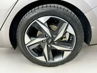 Hyundai ELANTRA 2022 Limited 4dr Sedan