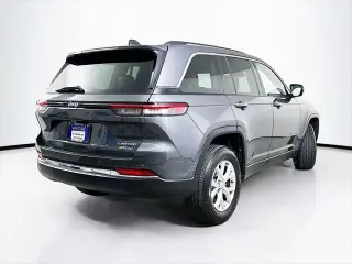 Jeep Grand Cherokee 2022 4x2 Limited 4dr SUV (midyear release)