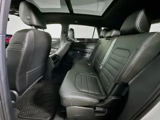 Volkswagen Atlas Cross Sport 2024 AWD SEL R-Line 4Motion 4dr SUV