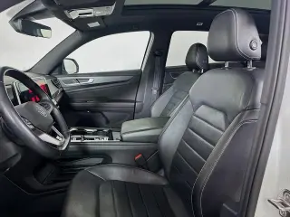 Volkswagen Atlas Cross Sport 2024 AWD SEL R-Line 4Motion 4dr SUV