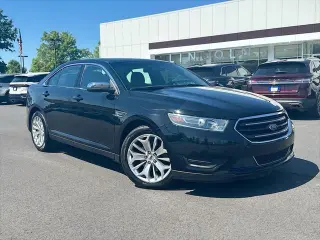 Ford Taurus 2017 Limited 4dr Sedan