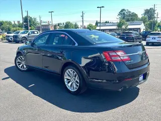 Ford Taurus 2017 Limited 4dr Sedan