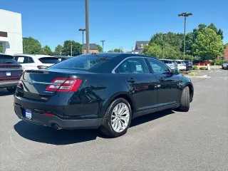 Ford Taurus 2017 Limited 4dr Sedan