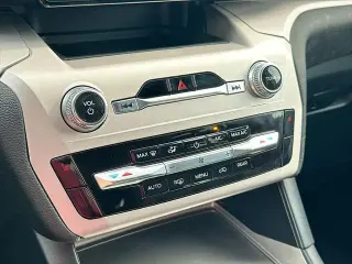 Ford Explorer 2023 AWD XLT 4dr SUV
