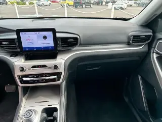 Ford Explorer 2023 AWD XLT 4dr SUV