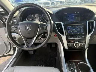 Acura TLX 2015 V6 4dr Sedan w/Technology Package