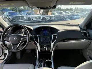 Acura TLX 2015 V6 4dr Sedan w/Technology Package