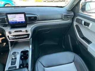 Ford Explorer 2023 XLT 4dr SUV