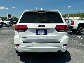 Jeep Grand Cherokee 2018 4x2 Laredo 4dr SUV