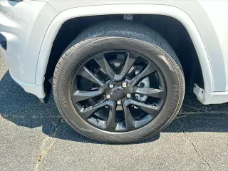 Jeep Grand Cherokee 2018 4x2 Laredo 4dr SUV