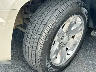 GMC Yukon 2013 4x2 SLE 4dr SUV