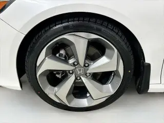Honda Accord 2019 Touring 4dr Sedan