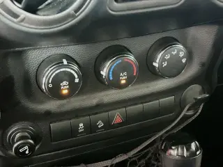 Jeep Wrangler Unlimited 2017 4x4 Sport 4dr SUV