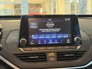Nissan Altima 2022 2.5 SR 4dr Sedan
