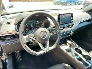 Nissan Altima 2024 2.5 SV 4dr Sedan