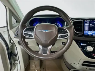 Chrysler Pacifica Hybrid 2021 Touring L 4dr Mini-Van
