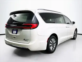 Chrysler Pacifica Hybrid 2021 Touring L 4dr Mini-Van
