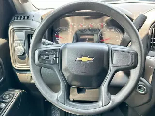Chevrolet Silverado 1500 2023 4x2 Custom 4dr Crew Cab 5.8 ft. SB
