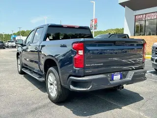 Chevrolet Silverado 1500 2023 4x2 Custom 4dr Crew Cab 5.8 ft. SB